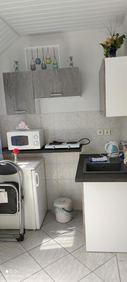 Hodosi Apartman Apartment เวลคีเมเดียร์ ภายนอก รูปภาพ